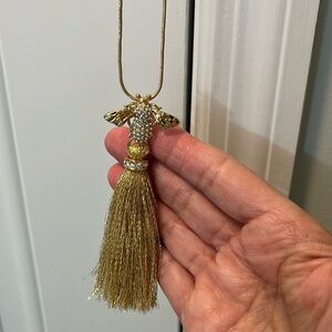 Lilly Pulitzer Bee necklace